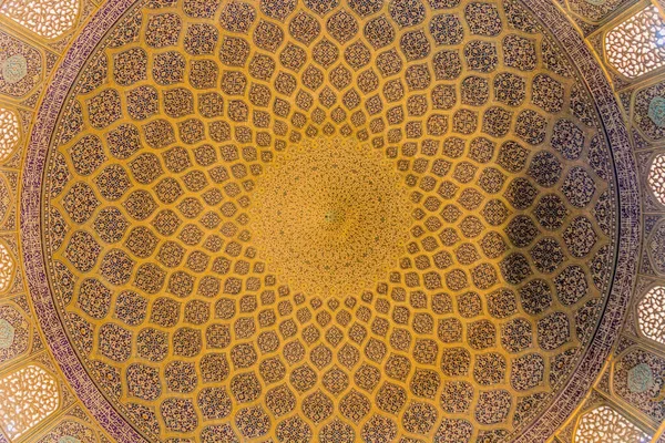 Купол Мечеті Шейх Лотфолла Ісфахані Іран — стокове фото