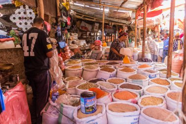 HARAR, ETHIOPIA - APRIL 9, 2019: Street market offering grains and spices in the old town of Harar, Ethiopia