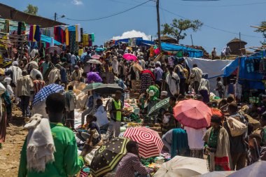 LALIBELA, ETHIOPIA - MARCH 30, 2019: Crowds gathering at the Saturday market in Lalibela, Ethiopia
