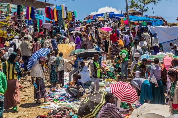 Lalibela Ethiopia March 2019 Crowds Gathering Saturday Market Lalibela Ethiopia —  Fotos de Stock