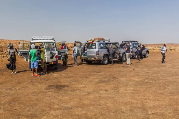 Danakil Ethiopia March 2019 Tourist Vehicles Dallol Volcanic Landscape Danakil — Stock Photo, Image