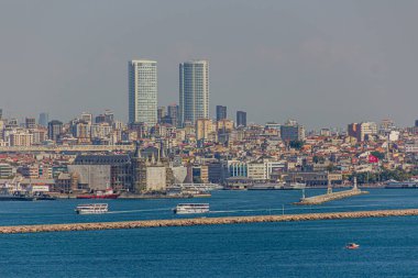 Kadıköy feribot terminali ve Haydarpaşa demiryolu Terminali şehrin Asya yakası, Türkiye