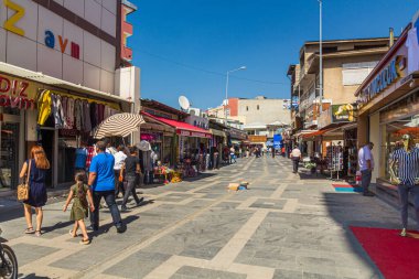 IGDIR, TURKEY - 17 Temmuz 2019: İgdir, Türkiye 'de yaya caddesi