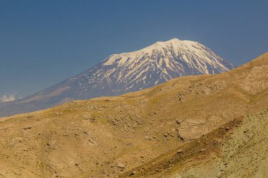Türkiye 'nin Ararat Dağı manzarası