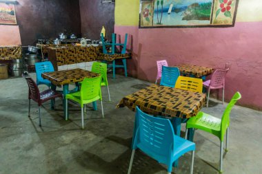 ABRI, Sudan - 25 Şubat 2019: Abri, Sudan 'da küçük bir restoranın içi