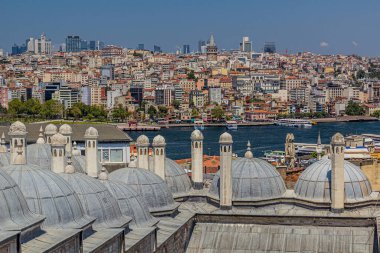 İstanbul silueti Süleyman Medresesi 'nin arkasında