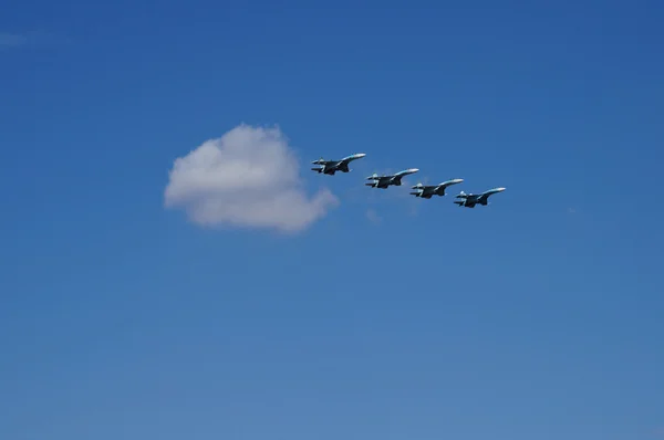 Aviones de combate Su-27 en vuelo —  Fotos de Stock