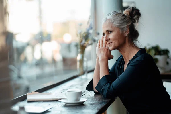 Thoughtful Woman Sitting Table Cafe Glass Window — Stock Photo, Image