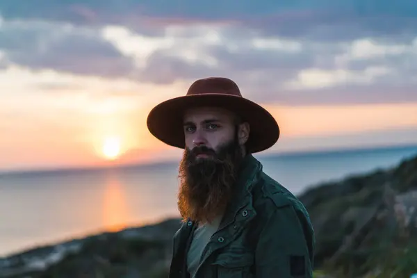 Bearded Young Man Wearing Hat Beach — Stock Photo, Image