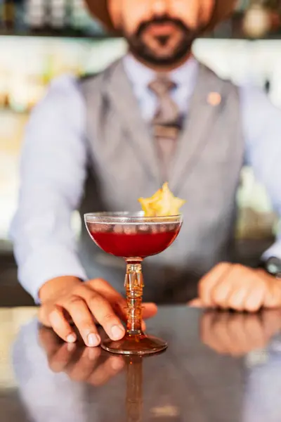 Male Bartender Serving Cocktail Bar Counter — Stock Photo, Image
