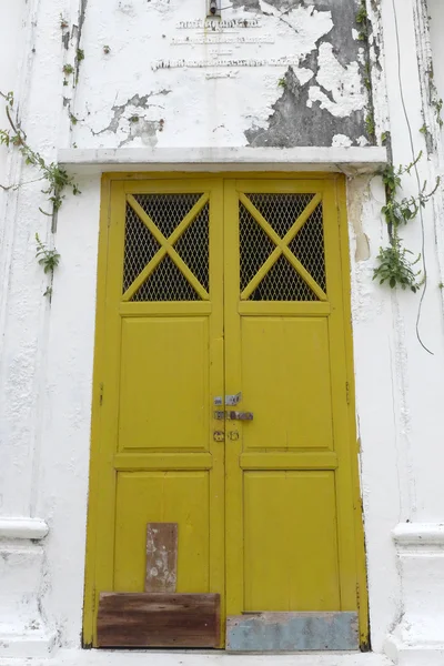 Porta de madeira — Fotografia de Stock