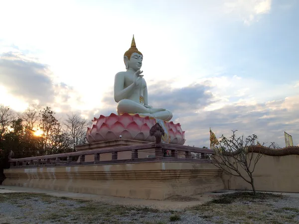 Sunset and big Buddha — Stock Photo, Image