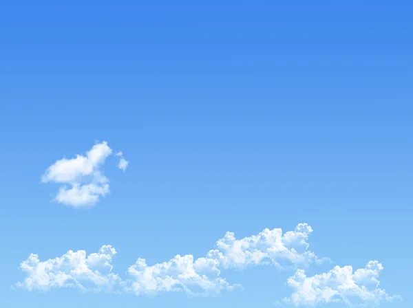Cielo azul con nubes y sol — Foto de Stock