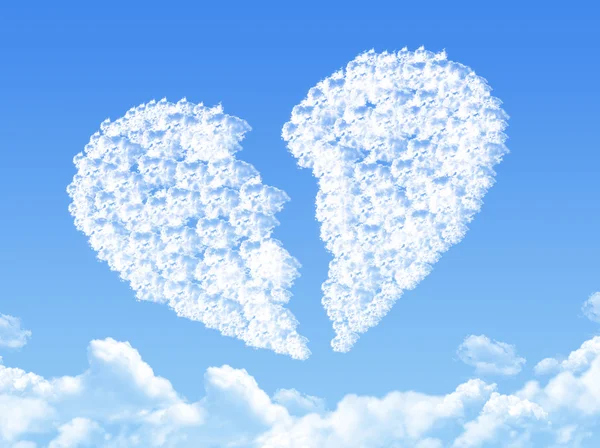 Cloud shaped as broken heart — Stock Photo, Image