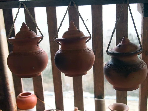 Thaise traditionele klei aardewerk in ko kret eiland, thailand — Stockfoto