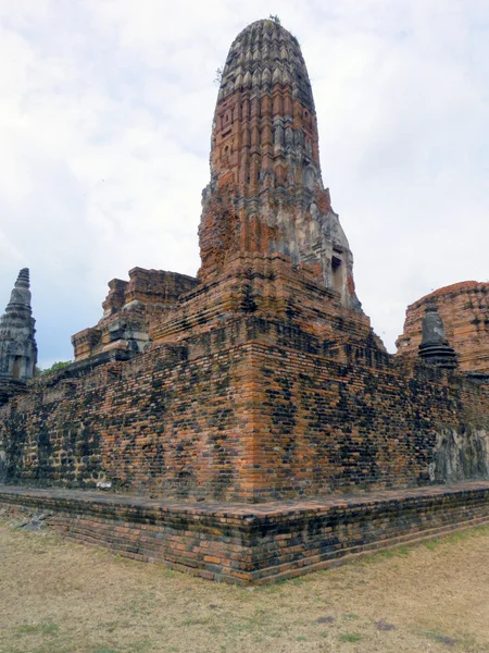 扫管笏柴 watthnaram 大城府，泰国的历史性寺 — 图库照片