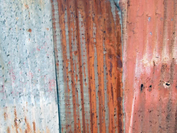 Eski doku ve paslı çinko çit arka plan — Stok fotoğraf
