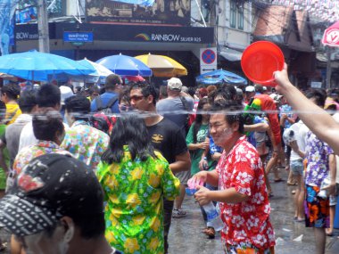 Bangkok, Tayland - 13 Nisan: tanımlanamayan Tayland ve dünya insanların zevk 