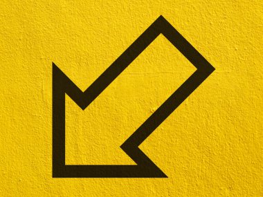 kara ok noktaları dışında bir sıva duvar boyalı