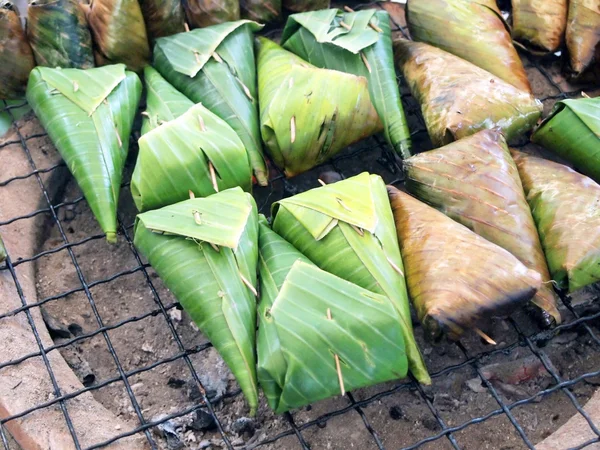 Tayland beyaz pirinç, leziz tatlılar ve tost makinesi — Stok fotoğraf