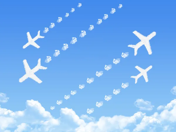 Vliegtuig op wolk gevormd, droom concept — Stockfoto