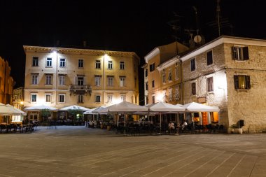 şehir merkezine ışıklı pula şehirde gece, Hırvatistan