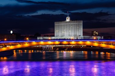 Beyaz Saray ve Moskova Nehri setin gece, Rusya Federasyonu