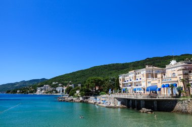 Adriyatik Denizi manzaralı görünüm, opatija kasaba, popüler turistik destinat
