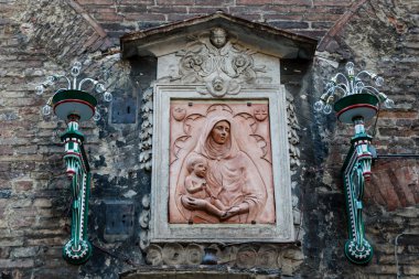 Madonna ve çocuk yardımı siena, Toskana, İtalya