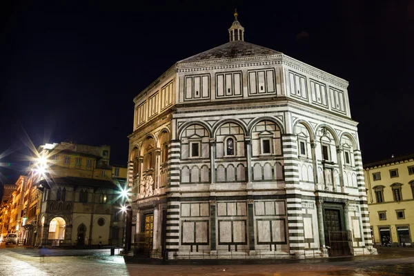 Baptestry of Florence Cathedral (Duomo - Basilica di Santa Maria — Stock Photo, Image