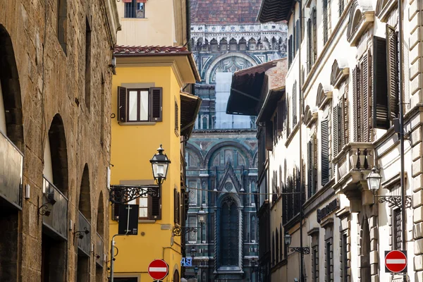 Casas Históricas Fachadas en Florencia, Italia —  Fotos de Stock
