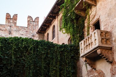 juliet capulet verona, veneto, ita içinde evde ünlü balkon