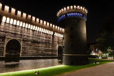 Milan, castello sforzesco (sforza Kalesi) dış duvarına ben
