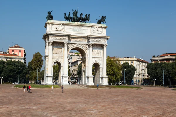 Arch av fred i sempione park, Milano, Lombardiet, Italien — Stockfoto