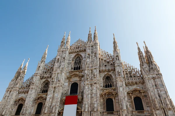 La Catedral de Milán (Duomo di Milano) es la iglesia de la catedral gótica —  Fotos de Stock