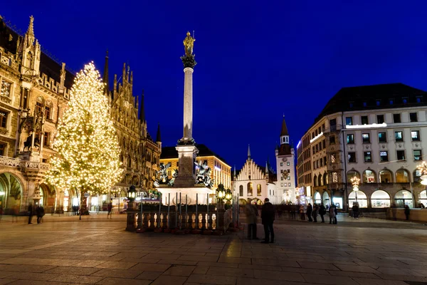 Marienplatz v večer, Mnichov, Bavorsko, Německo — Stock fotografie