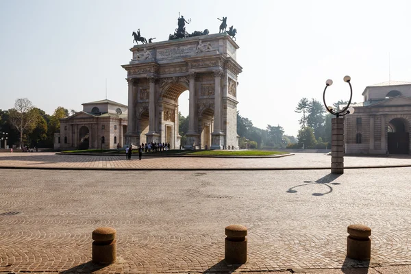 Boog van vrede in sempione park, Milaan, Lombardije, Italië — Stockfoto