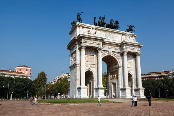 Arco da Paz em Sempione Park, Milão, Lombardia, Itália — Fotografia de Stock