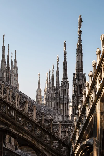 Çatı ünlü milan Katedrali, Lombardiya, İtalya — Stok fotoğraf