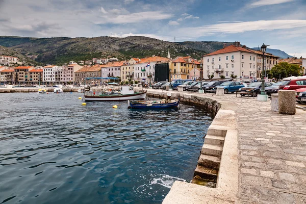 Panorama de la ciudad mediterránea Senj cerca de Istria, Croacia — Foto de Stock