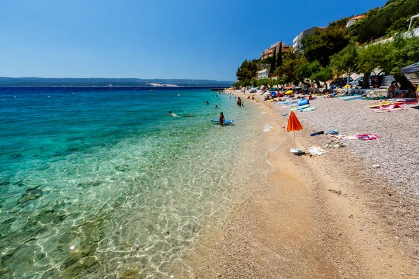 Mar Azul Profundo con Agua Transparente y Hermosa Playa Adriática — Foto de Stock