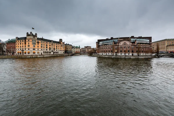 Riksdag (Parlamento) Edifício em Helgeandsholmen Island, Stockho — Fotografia de Stock