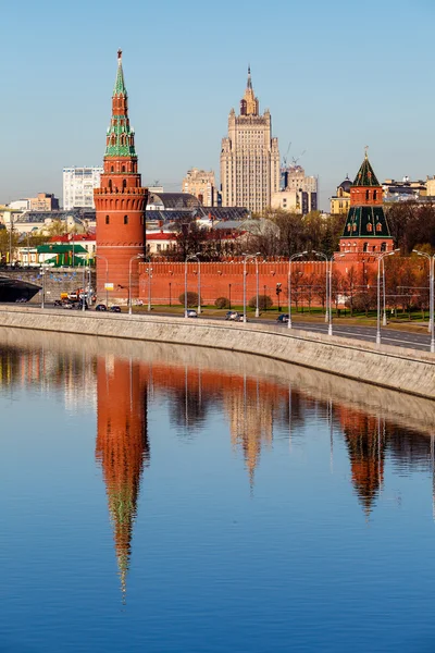 Vista sul Cremlino di Mosca e sul Ministero degli Affari Esteri, Russia — Foto Stock