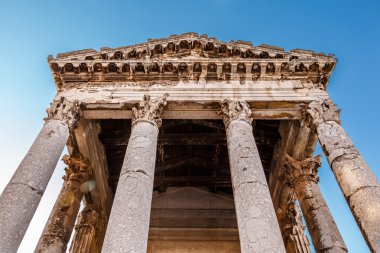 Antik Roma Tapınağı augustus pula, Istria, Hırvatistan