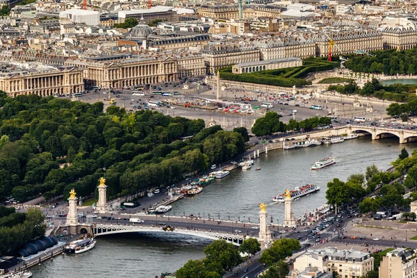 Eyfel Kulesi Tour Eiffel, paris, Fransa dan seine Nehri üzerinde havadan görünümü — Stok fotoğraf