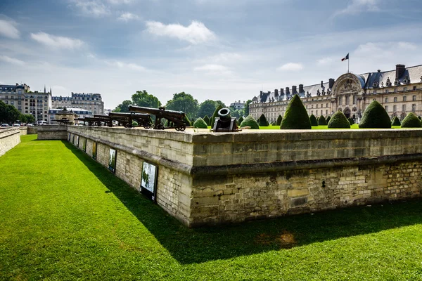 Les invalides Muzeum historii wojny w Paryż, Francja — Zdjęcie stockowe