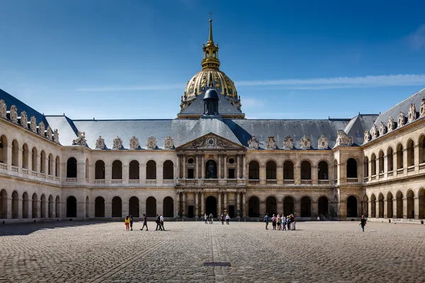 레 Invalides 전쟁 역사 박물관 파리, 프랑스 — 스톡 사진