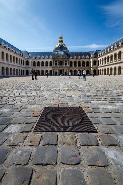 Les invalides Muzeum historii wojny w Paryż, Francja — Zdjęcie stockowe