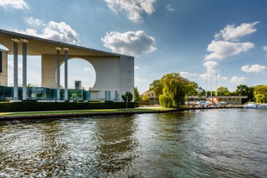 Alman Chancellery (Bundeskanzleramt) Bina içinde Reichstag yakınındaki