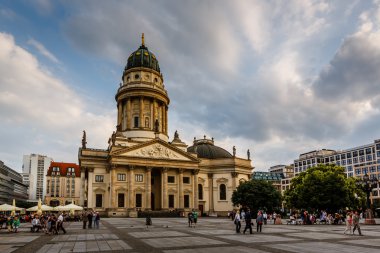 Berlin, Almanya 'daki Jandarma Meydanı' nda Alman Katedrali